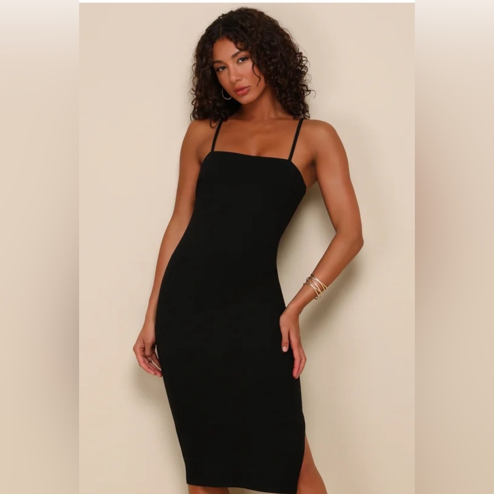 Lulu’s Paulina bodycon midi dress